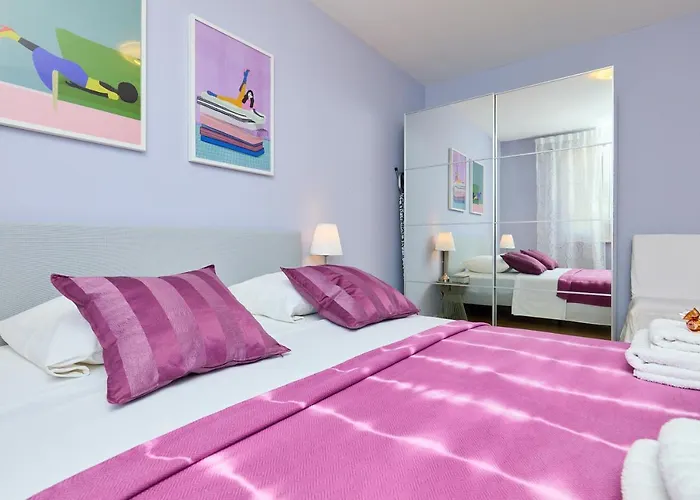 Polina\'S Sunset Apartment
