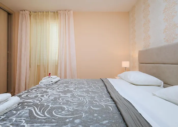 Polina\'S Sunset Apartment